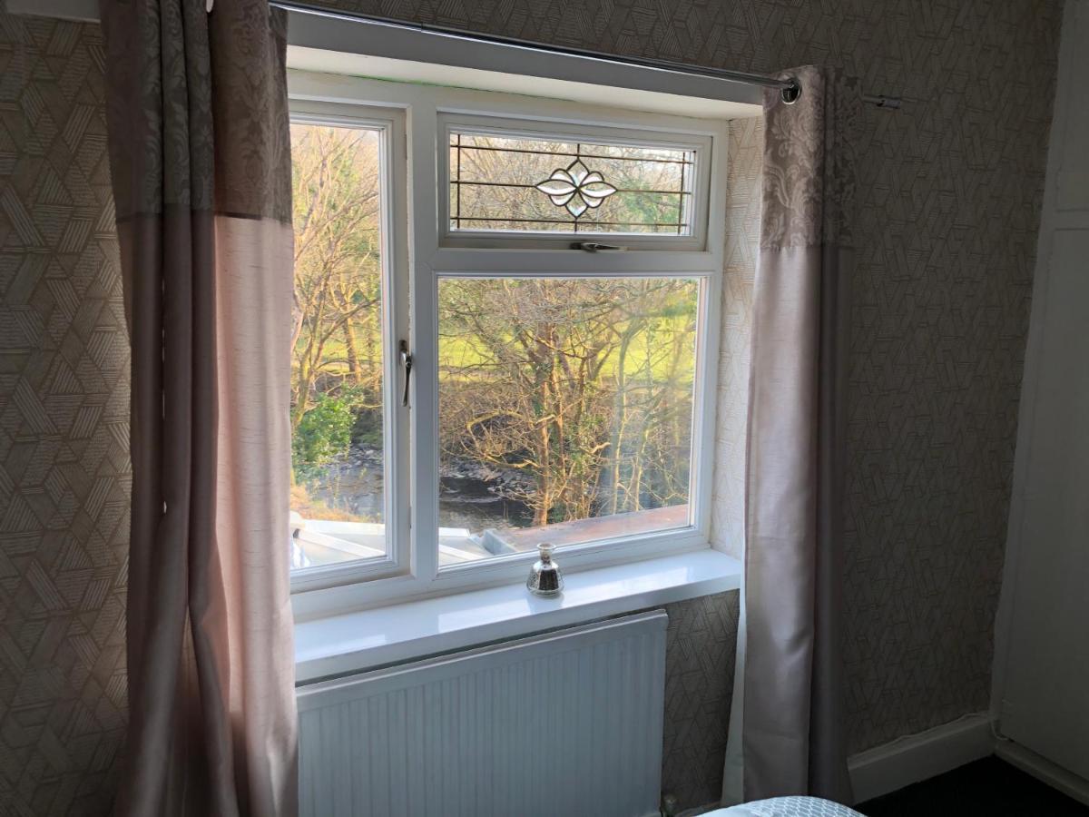 3-Bed House Waterfall Country Brecon Beacons Pontneddfechan Bagian luar foto